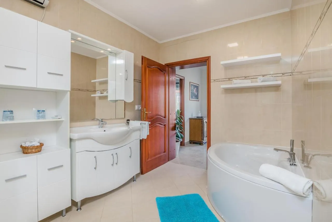 Apartmani Josip 波拉特 公寓